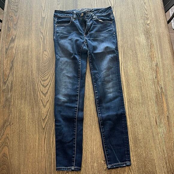 American Eagle High-Rise Jegging Jeans Super Stretch Medium Wash Blue Size 4 - Picture 1 of 11